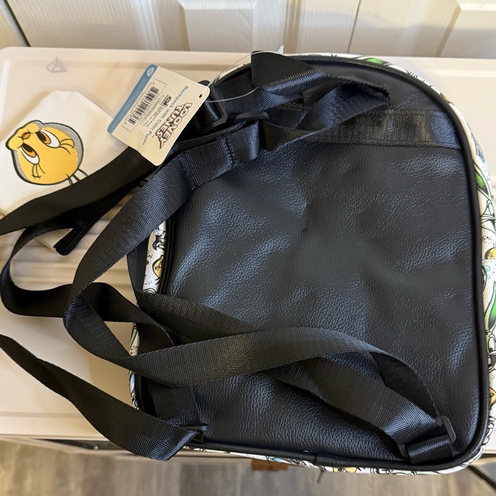 Warner‎ Bros. Looney Tunes Black Backpack with Coin Pouch - Picture 3 of 5
